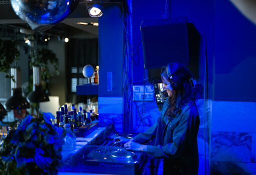 Use case wireless audio solution Bar Italia  Amsterdam